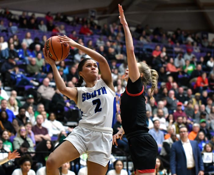 South Medford Clackamas 6A Oregon girls basketball final Taylor Balkom 69